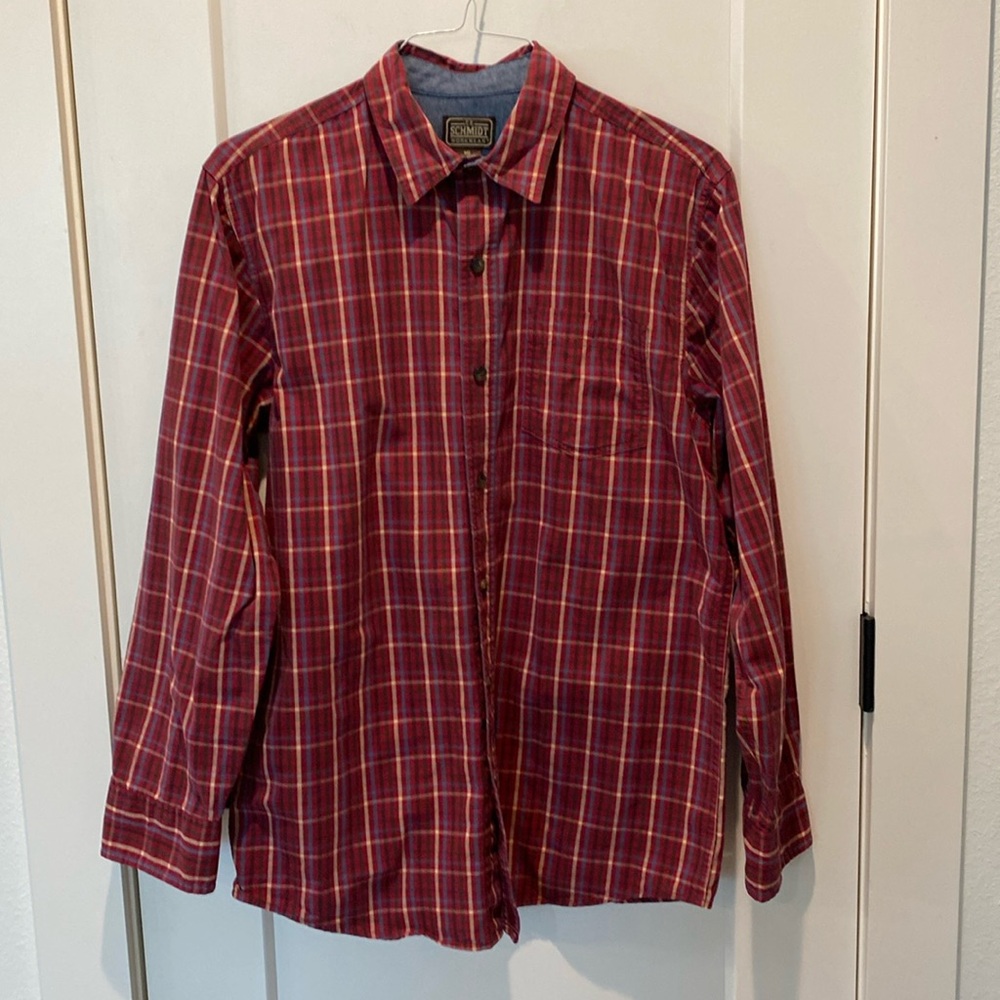 C.E. Schmidt Workwear Men’s Long Sleeve Button Down Shirt. Size Medium.